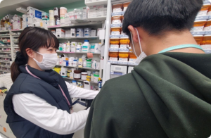 「成長は周りから評価されて初めて言えるもの」ドラッグストアから在宅医療へ。別の物差しを持ち、チームを優しく支える薬剤師の挑戦